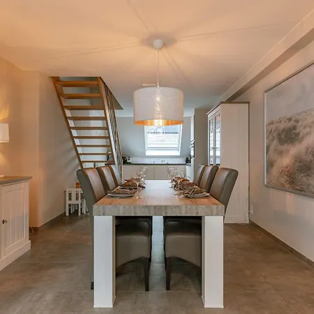 Huswell - Spacious 3-bedroom In Appartement *
