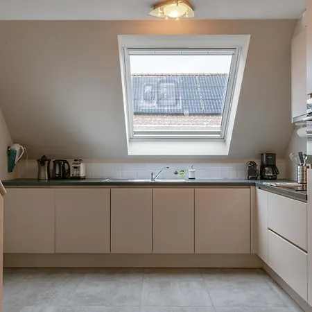 Huswell - Spacious 3-bedroom In * Oostende